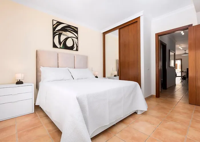 Semesterbostad Home2book Stunning Sultan Casa Estrella, Pool Corralejo