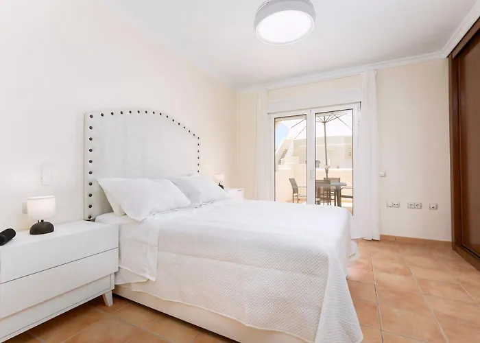 Vakantiehuis Home2book Stunning Sultan Casa Estrella, Pool