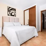 Дом отдыха Home2book Stunning Sultan Casa Estrella, Pool Коральео